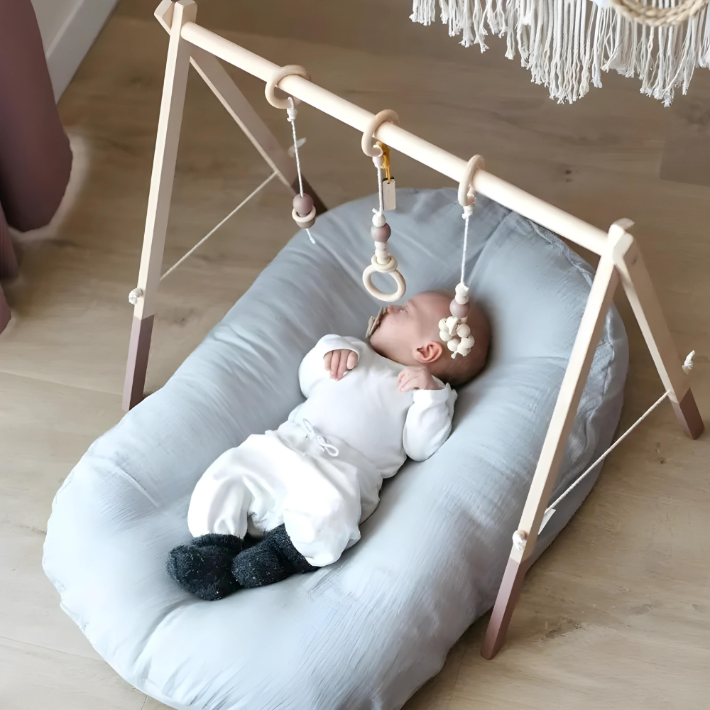 Orthopädisches Babykissen Lio – Optimaler Schlaf & Gesunde Kopfentwicklung
