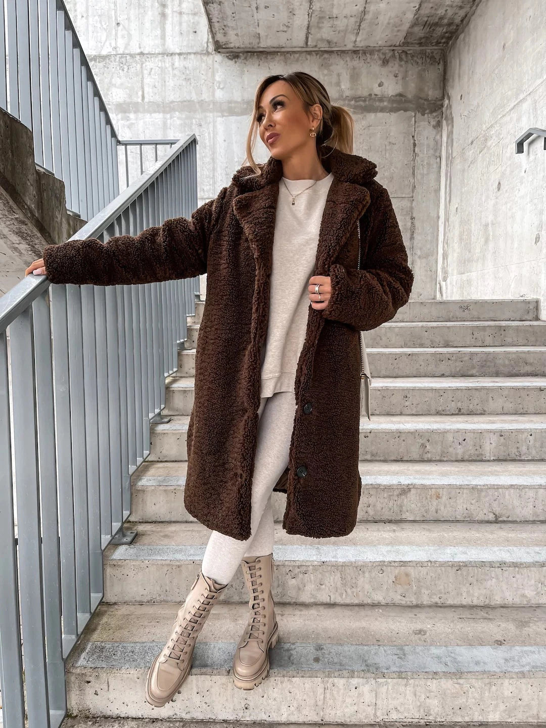 Luxurious Teddy Fleece Winter Coat for Women - Ultimate Warmth & Style