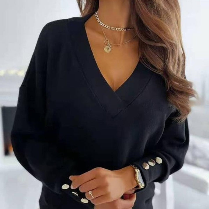 Elegant Women's Winter Sweater - Stylish Knitwear for the Fall/Winter Season