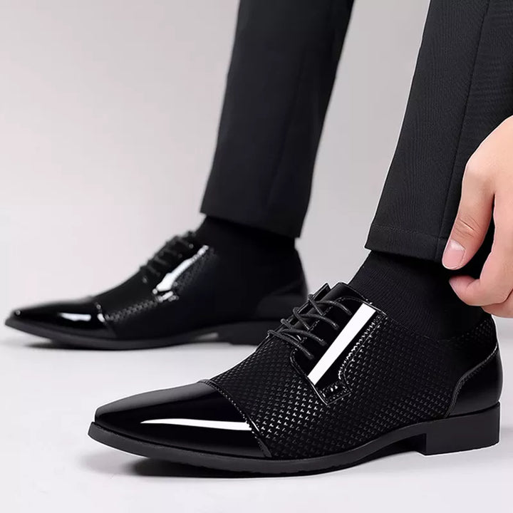 Men's Leather Dress Shoes with Rhinestone Detail – Stylish Formal Footwear