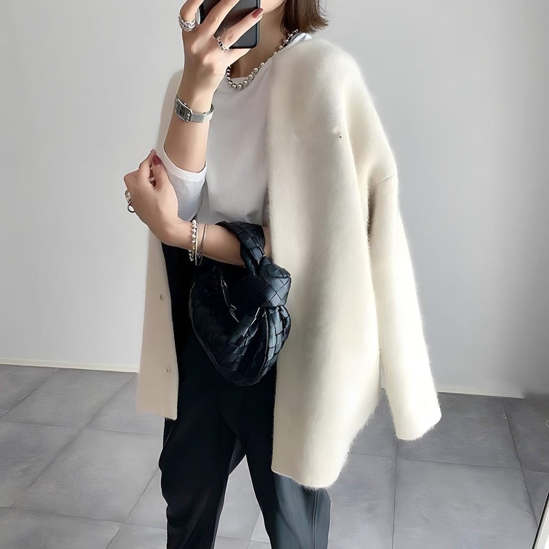 Elegant Women's Long Cardigan - Cozy Fall & Winter Knit Sweater